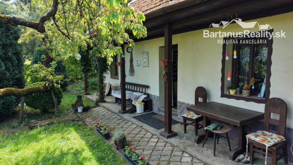 Na predaj rekreačná chalupa v krásnom prostredí obci Bošáca, časť Zabudišová.
