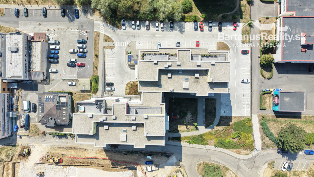Na predaj 3-izbový mezonetový byt 106 m2 s 60 m2 s terasou v novostavbe UrbanPark, ul. Halalovka, TN