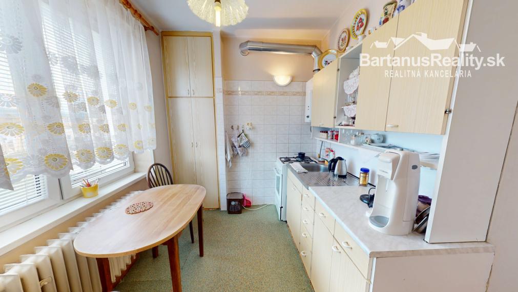Ponúkame na predaj 3-izbový byt na ul. 28. októbra v Trenčíne