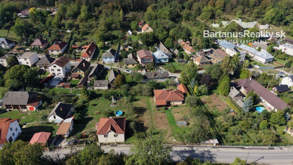 BartanusReality  - Na predaj slnečný pozemok pre rodinný dom v obci Modrová pri Piešťanoch.