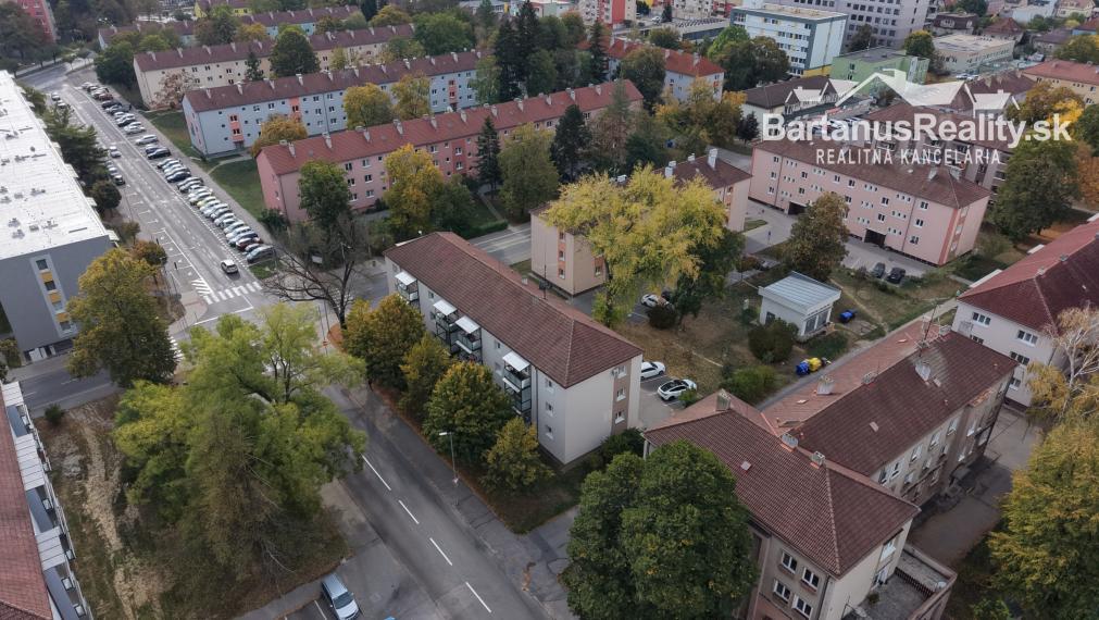 BartanusReality - Na predaj 3-izbový byt o rozlohe 85 m2 v Trenčíne, ulica Inovecká.