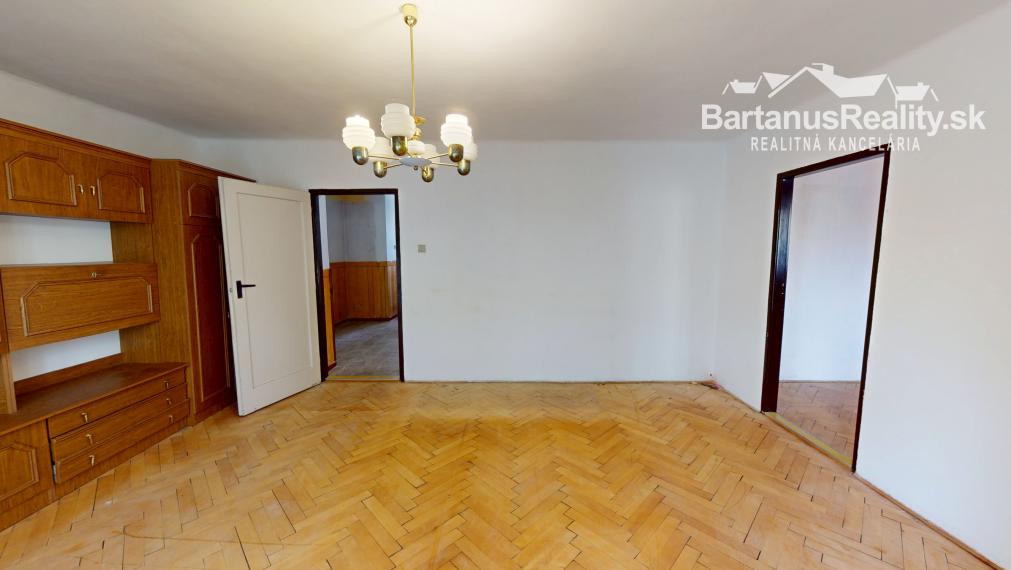 BartanusReality - Na predaj 3-izbový byt o rozlohe 85 m2 v Trenčíne, ulica Inovecká.
