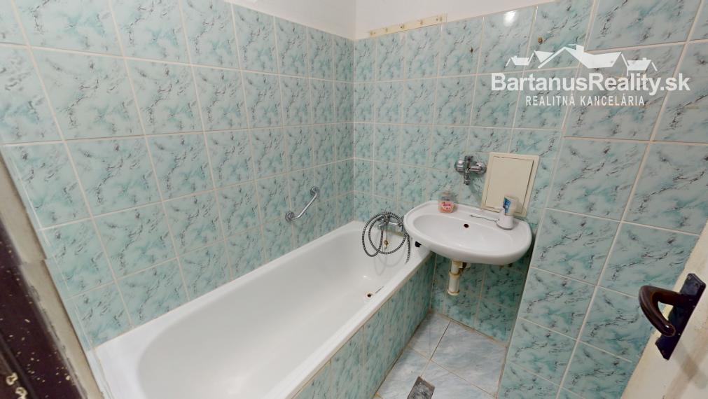 BartanusReality - Na predaj 3-izbový byt o rozlohe 85 m2 v Trenčíne, ulica Inovecká.