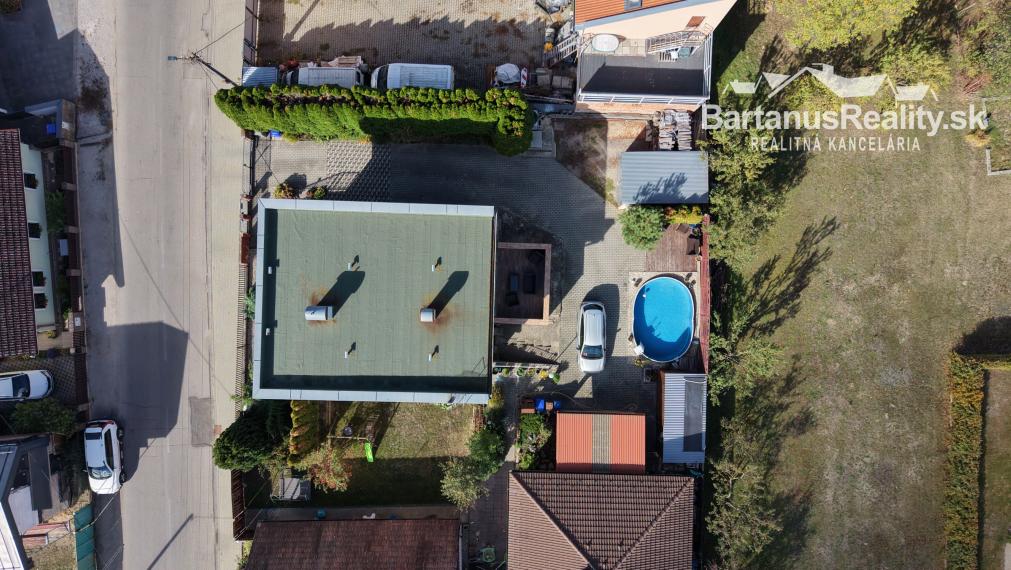 BartanusReality - Na predaj rodinný dom v Trenčíne, časť Záblatie, ulica Záblatská.