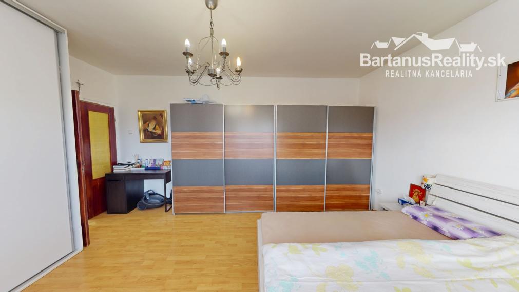BartanusReality - Na predaj rodinný dom v Trenčíne, časť Záblatie, ulica Záblatská.