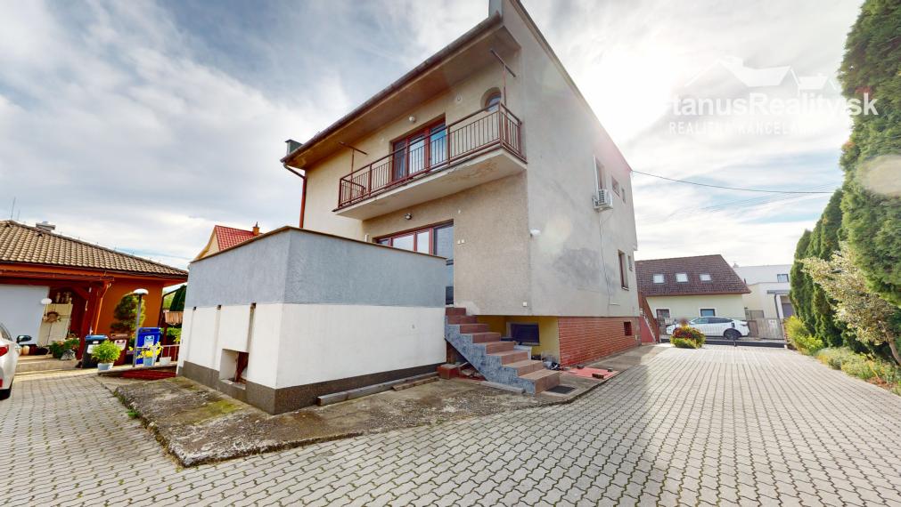 BartanusReality - Na predaj rodinný dom v Trenčíne, časť Záblatie, ulica Záblatská.