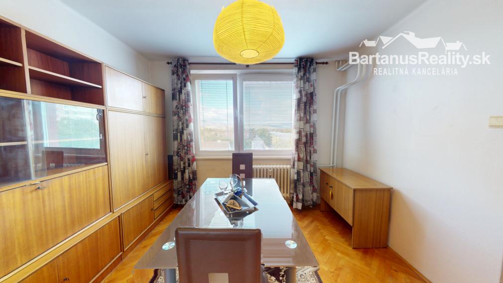 BartanusReality - Na predaj 3-izbový byt vo vyhľadávanej lokalite Trenčína, ul. Soblahovská.