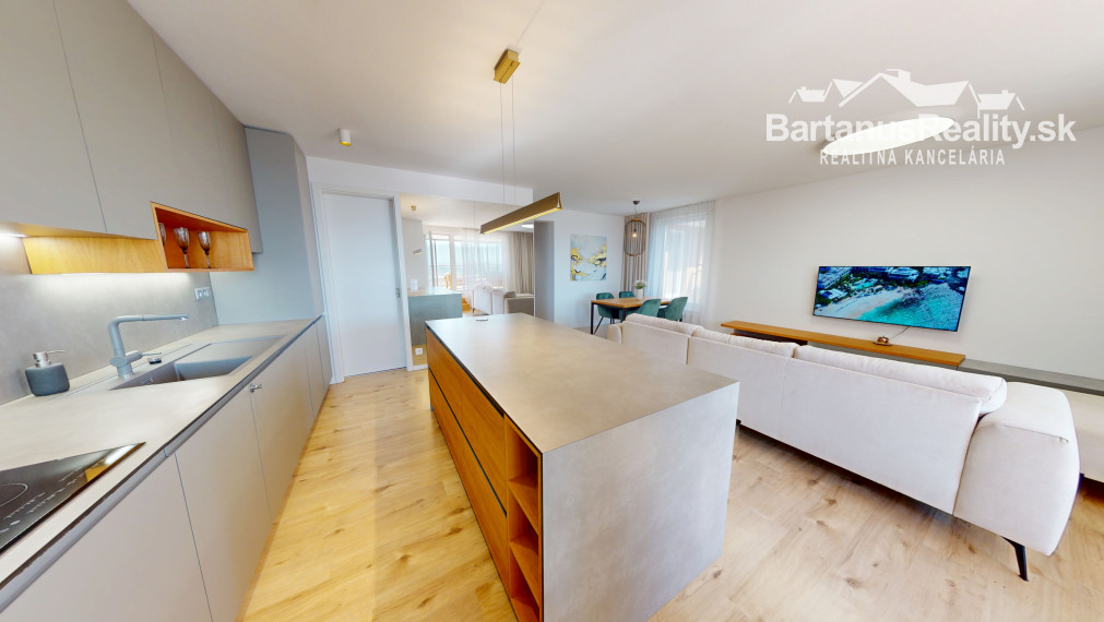 BartanusReality - Na predaj nadštandardný 3-izbový byt o rozlohe 93 m2 s terasou 73 m2 v Trenčíne, sídlisko JUH, ul. Liptovská