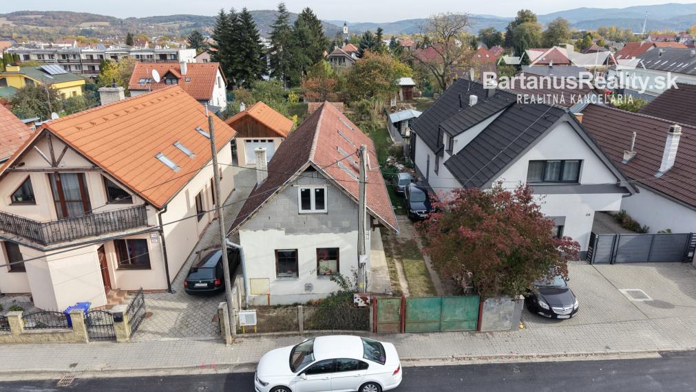 Na predaj rodinný dom v lukratívnej lokalite Trenčína, časť Zámostie, ul. Istebnícka 30