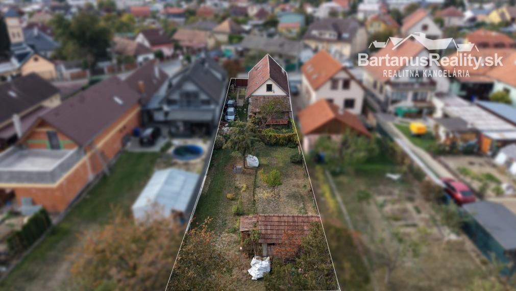 Na predaj rodinný dom v lukratívnej lokalite Trenčína, časť Zámostie, ul. Istebnícka 30