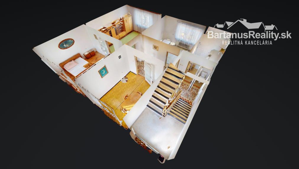 Bartanusreality: Na predaj rozmerný rodinný dom s pozemkom 1296 m2 v blízkosti centra Dubnice nad Váhom, Palárikova ulica.