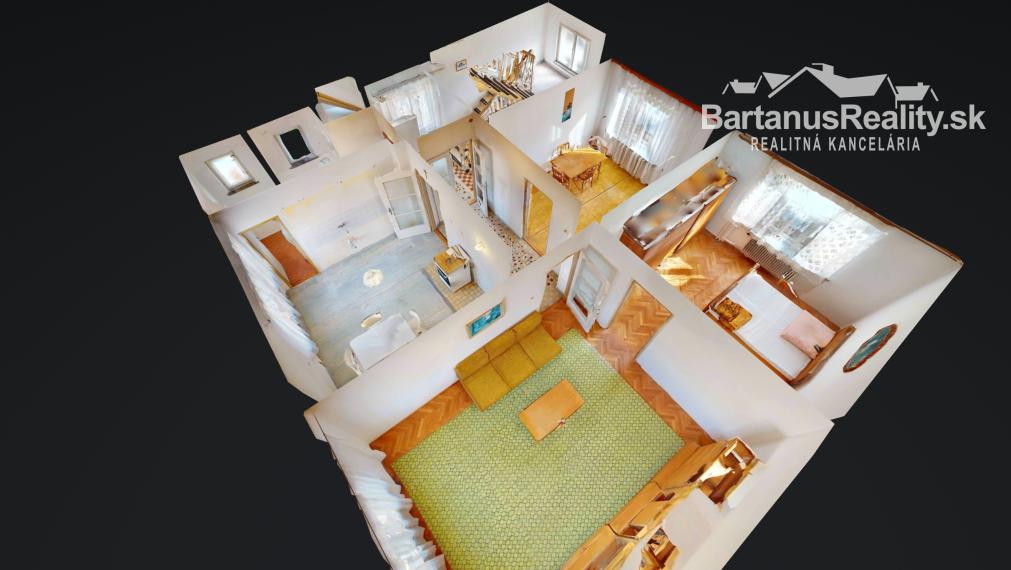 Bartanusreality: Na predaj rozmerný rodinný dom s pozemkom 1296 m2 v blízkosti centra Dubnice nad Váhom, Palárikova ulica.