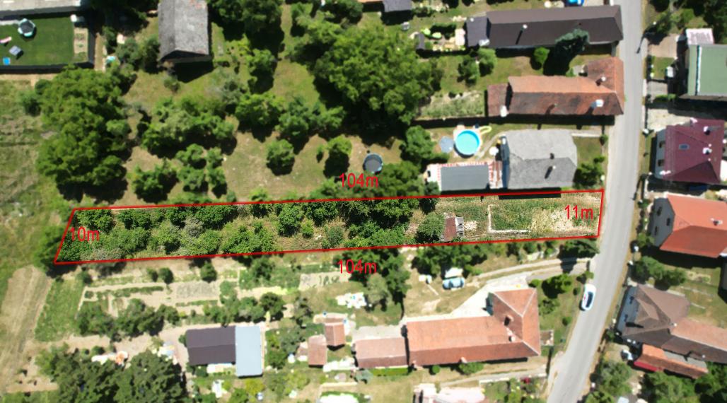 BartanusReality - Na predaj zaujímavý pozemok v obci Svinná pri Trenčíne.