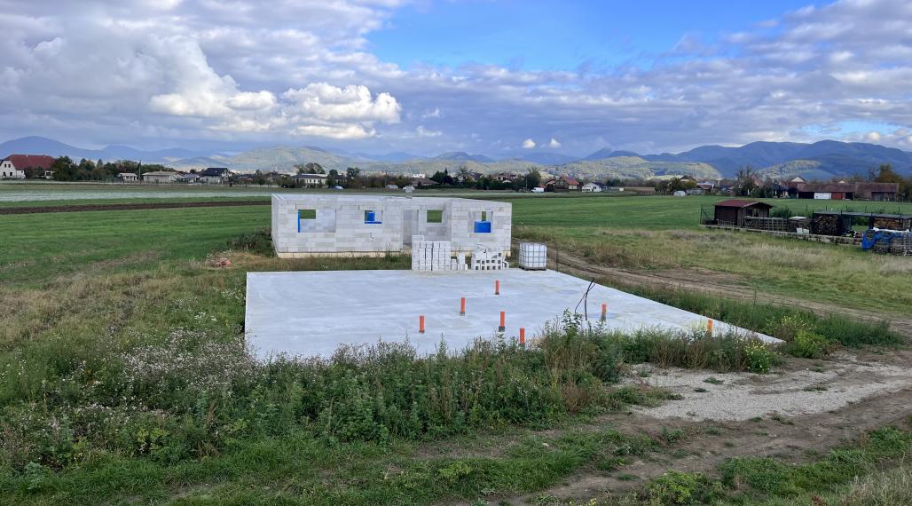 BartanusReality - Na predaj zaujímavý 5 izbový rodinný dom v obci Kameničany pri Dubnici nad Váhom. Znížená cena!!!