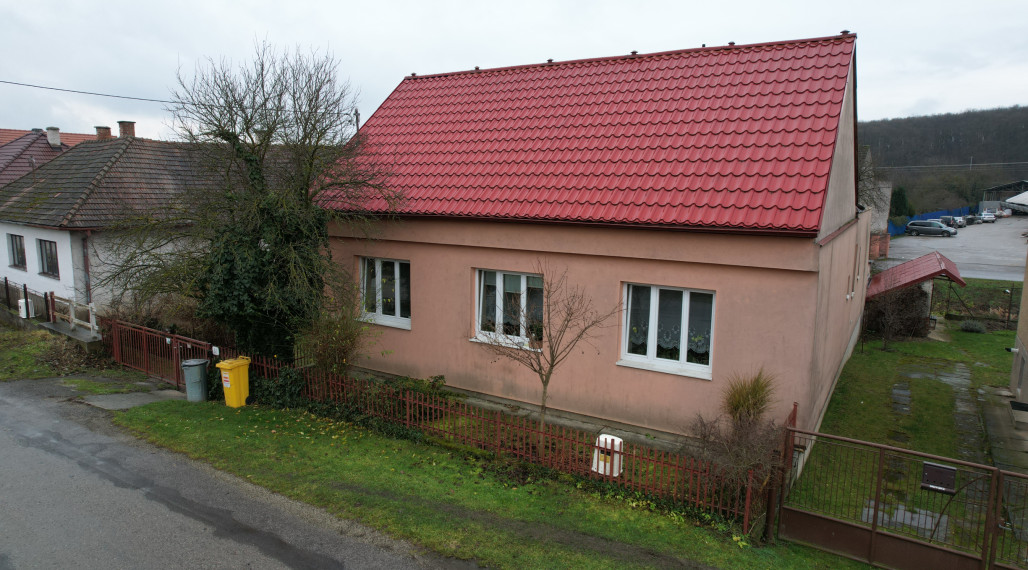 BartanusReality - Na predaj rodinný dom v obci Svinná pri Trenčíne.