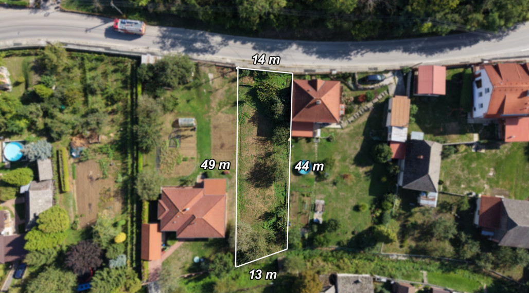 BartanusReality  - Na predaj slnečný pozemok pre rodinný dom v obci Modrová pri Piešťanoch.