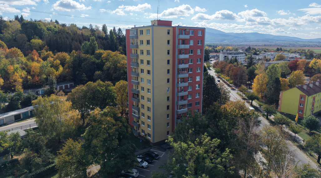 BartanusReality - Na predaj 3-izbový byt vo vyhľadávanej lokalite Trenčína, ul. Soblahovská.