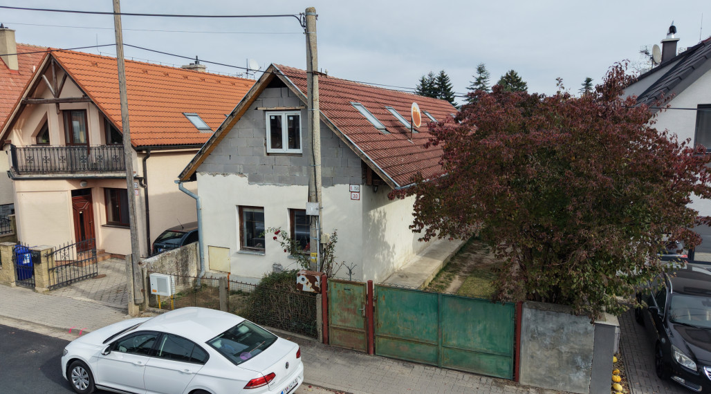 Na predaj rodinný dom v lukratívnej lokalite Trenčína, časť Zámostie, ul. Istebnícka 30