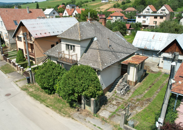 Na predaj starší rodinný dom v obci Horná Súča