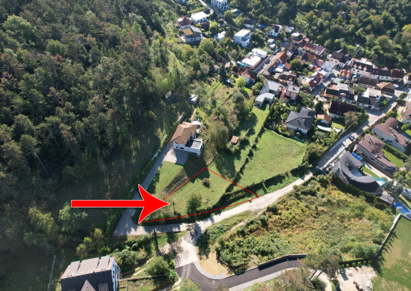 Na predaj exkluzívny pozemok v centre Trenčína, ul. Partizánska, Pod Brezinou o rozlohe 526 m2