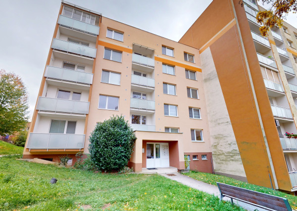 BartanusReality - Na predaj 2-izbový byt v Trenčíne, ul. K.Šmidkeho.