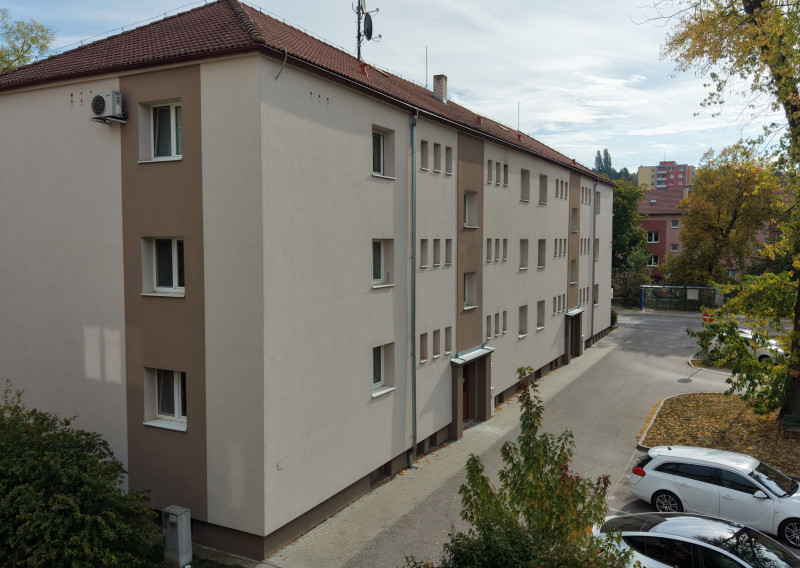 BartanusReality - Na predaj 3-izbový byt o rozlohe 85 m2 v Trenčíne, ulica Inovecká.