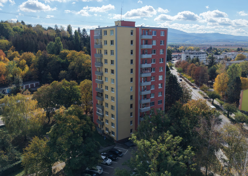 BartanusReality - Na predaj 3-izbový byt vo vyhľadávanej lokalite Trenčína, ul. Soblahovská.